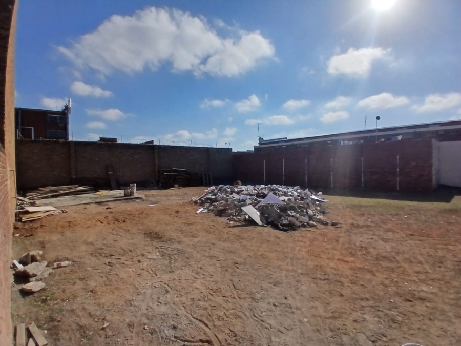 To Let commercial Property for Rent in Lower Bo-dorp North West